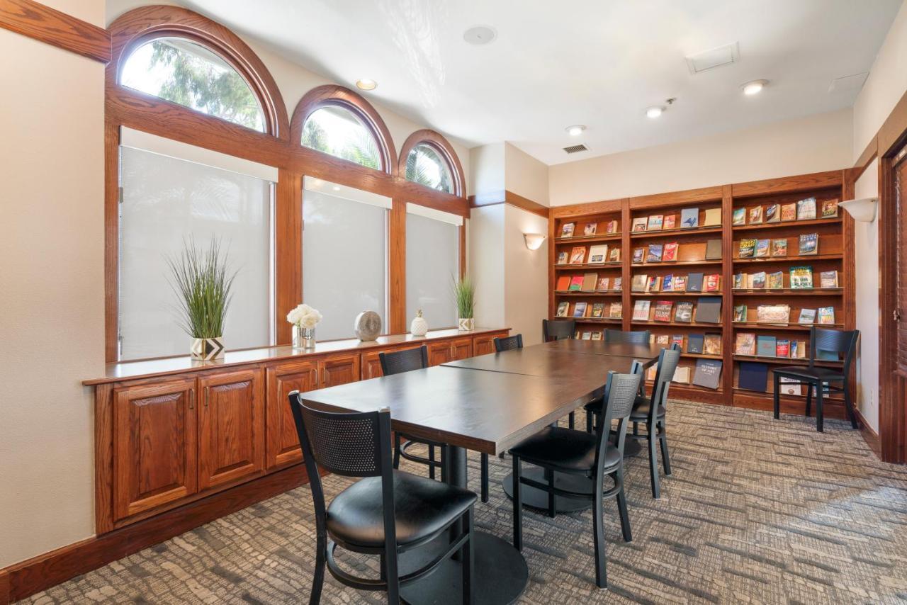 Chase Suites Brea-Fullerton - North Orange County Bagian luar foto