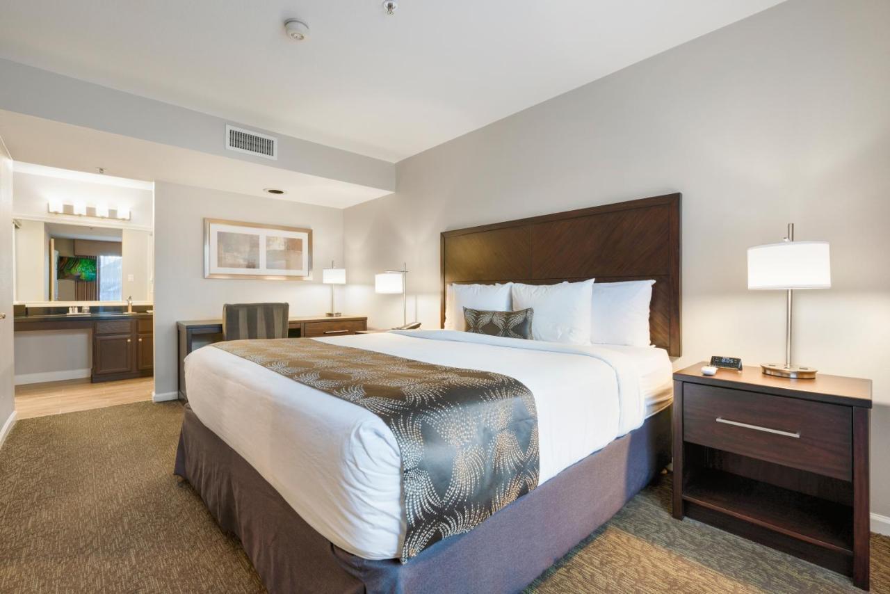 Chase Suites Brea-Fullerton - North Orange County Bagian luar foto
