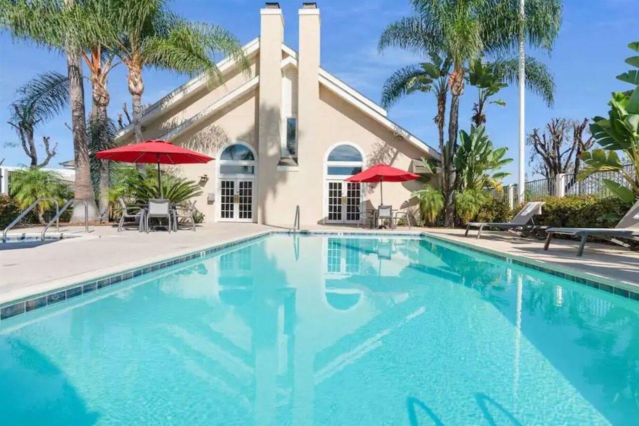 Chase Suites Brea-Fullerton - North Orange County Bagian luar foto