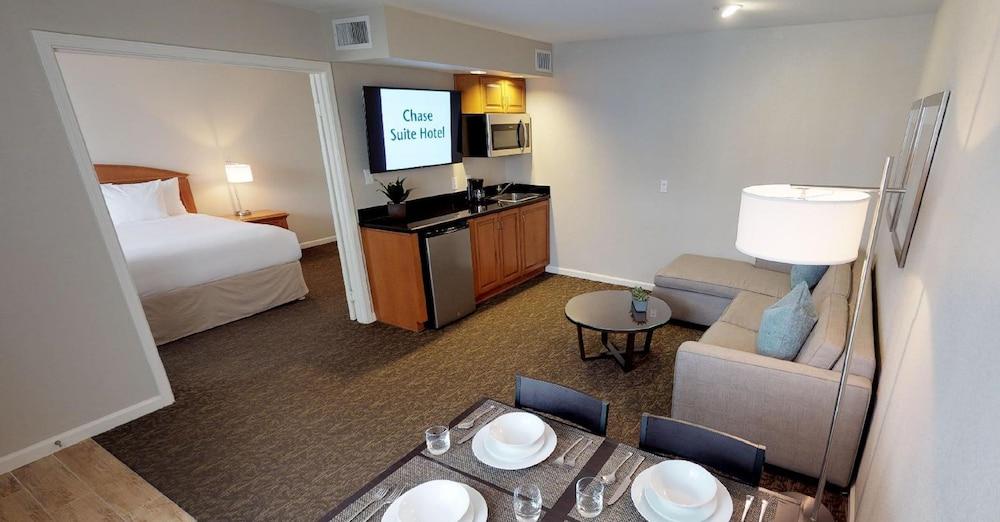 Chase Suites Brea-Fullerton - North Orange County Bagian luar foto
