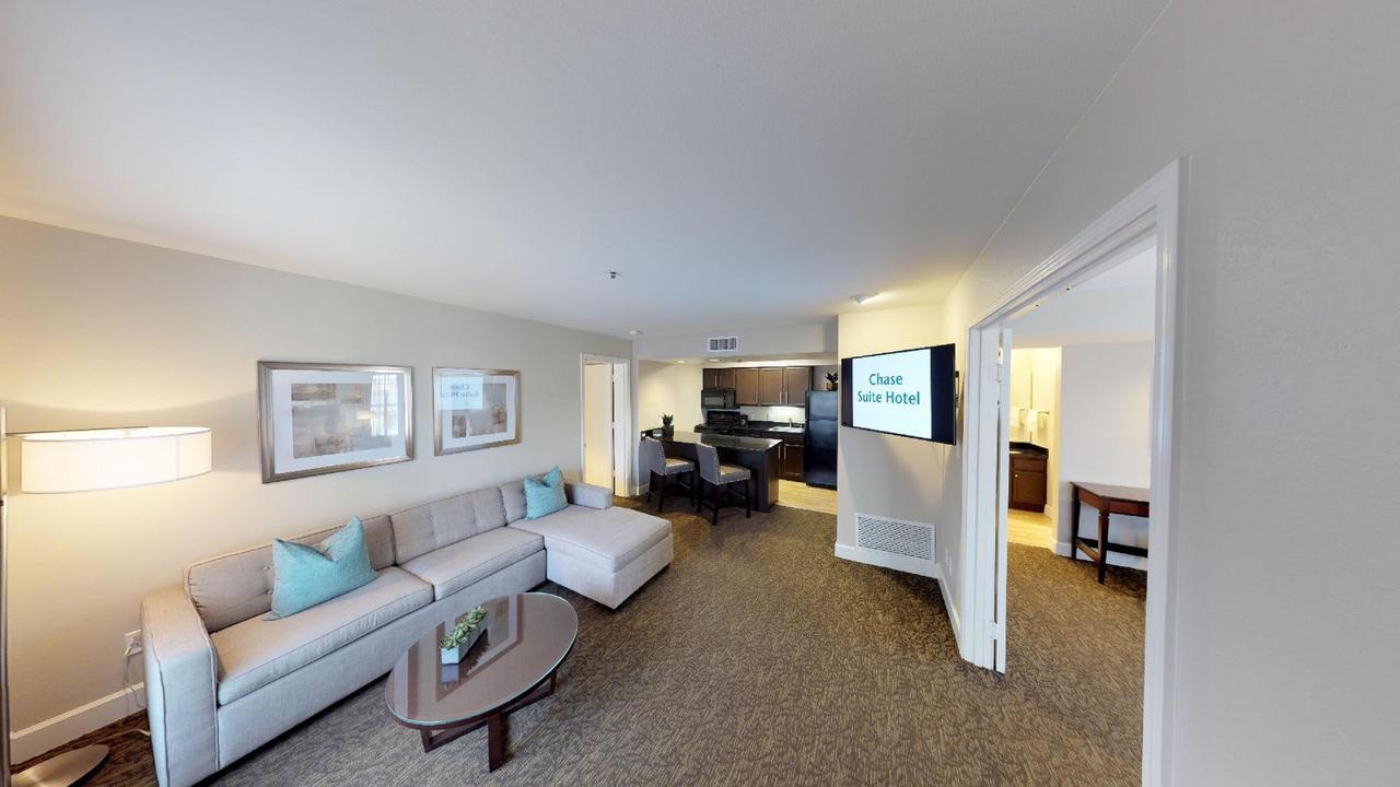 Chase Suites Brea-Fullerton - North Orange County Bagian luar foto